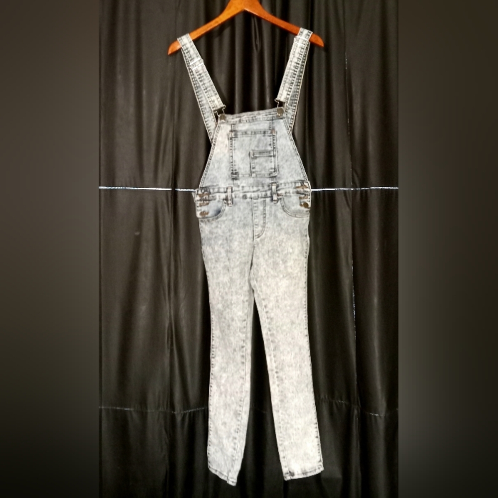 Girls denim Overalls size 12 Cutie fashion